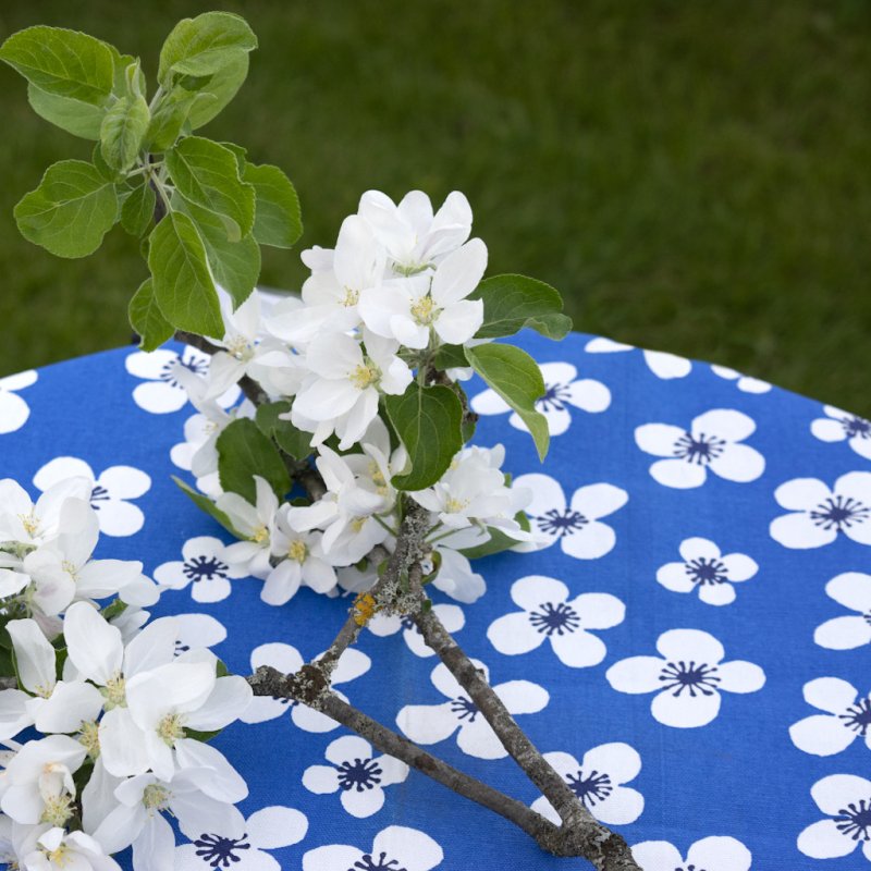 Almedahls Belle Amie, vaxduk, 145x220cm, blå