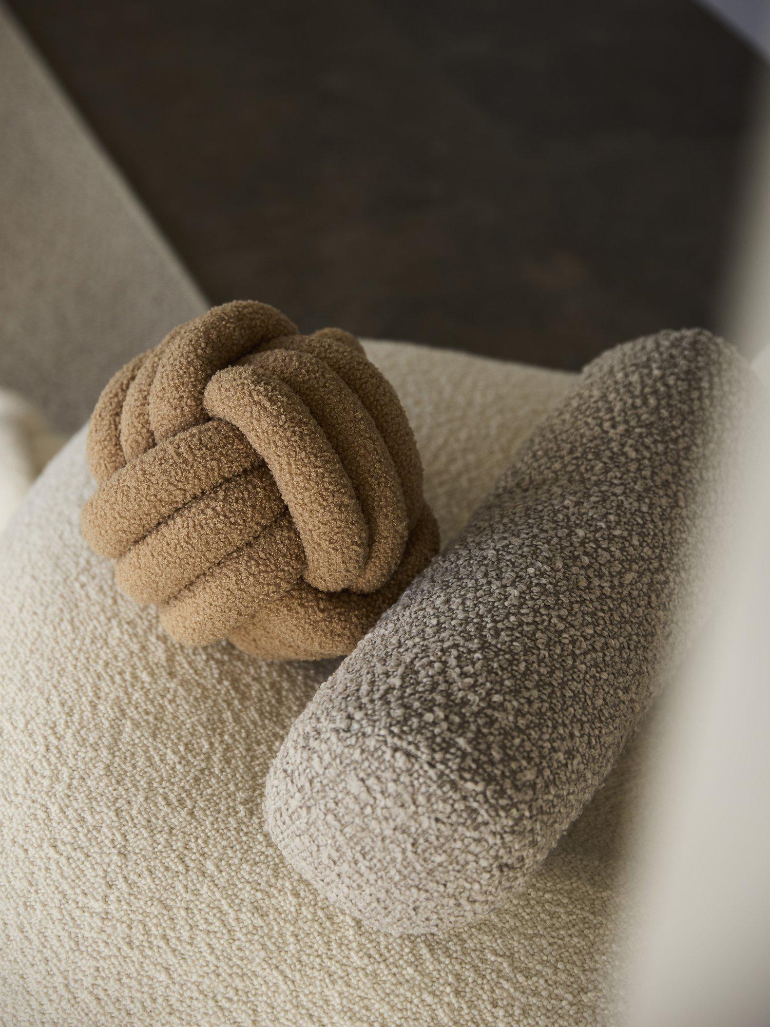 Svanefors Trond Kudde Beige 15x15x45cm