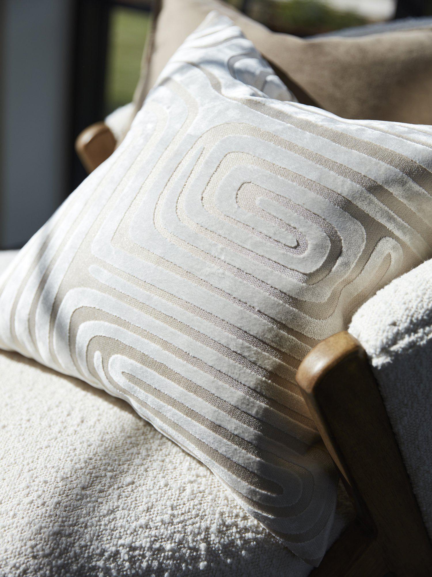 Svanefors Molly Kuddfodral Offwhite 45x45cm