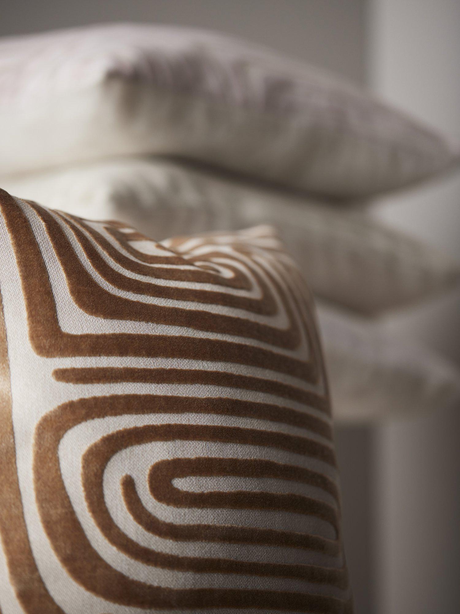Svanefors Molly Kuddfodral Iskaffe 45x45cm