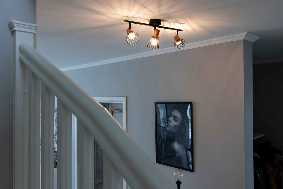 Venture Home Atticus Vägglampa Svart