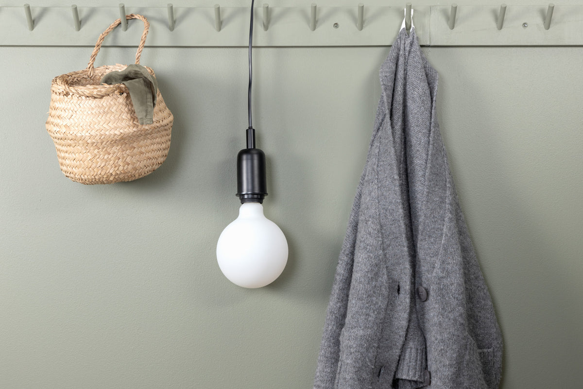 Venture Home Hang Taklampa Svart