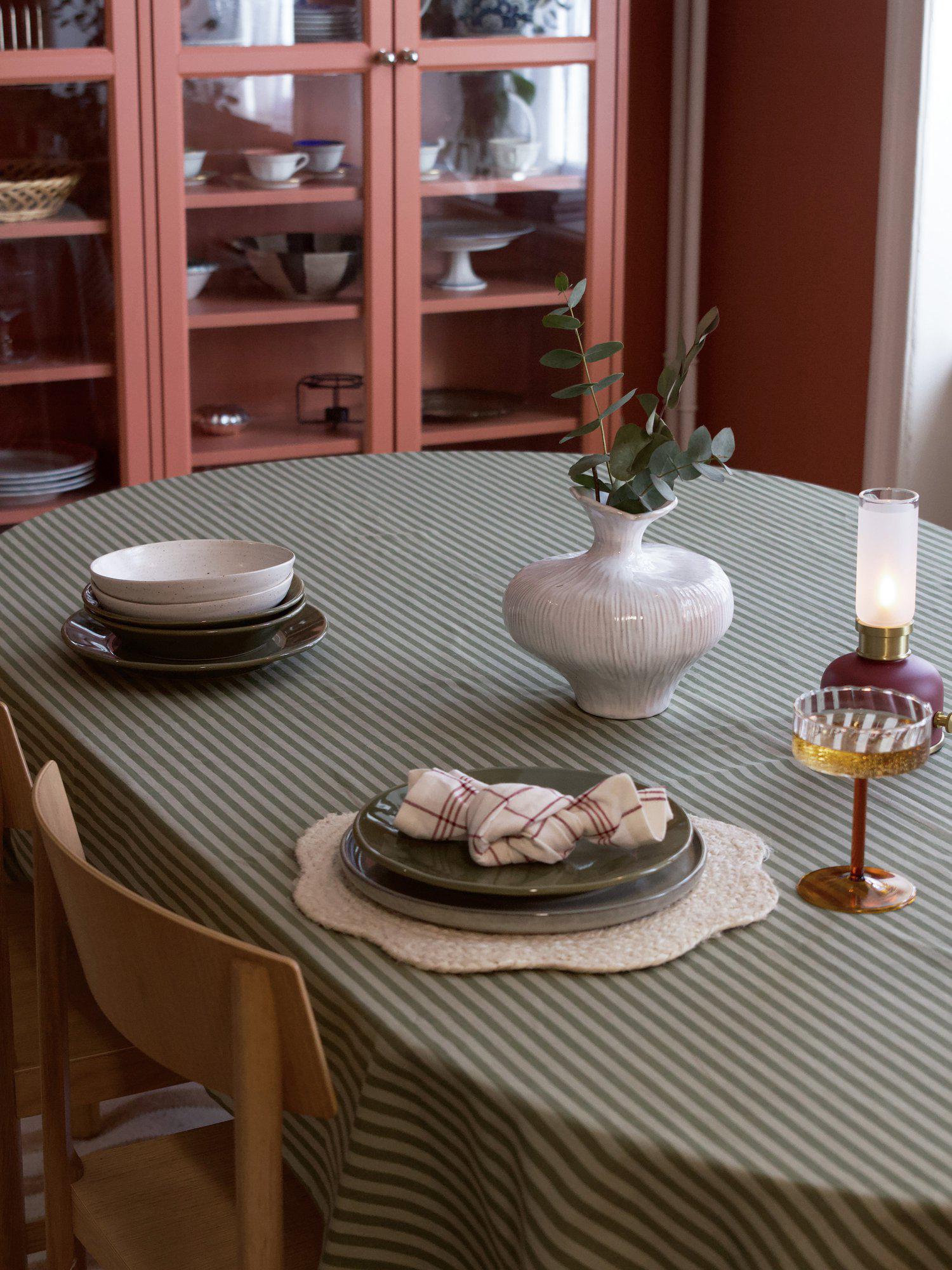 Svanefors Tuva Duk Grön 145x250cm
