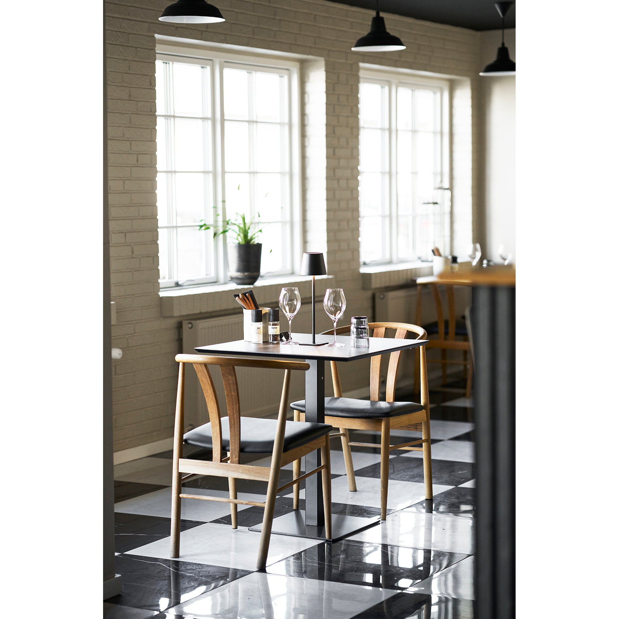 House Nordic Fano Cafe Table Grå