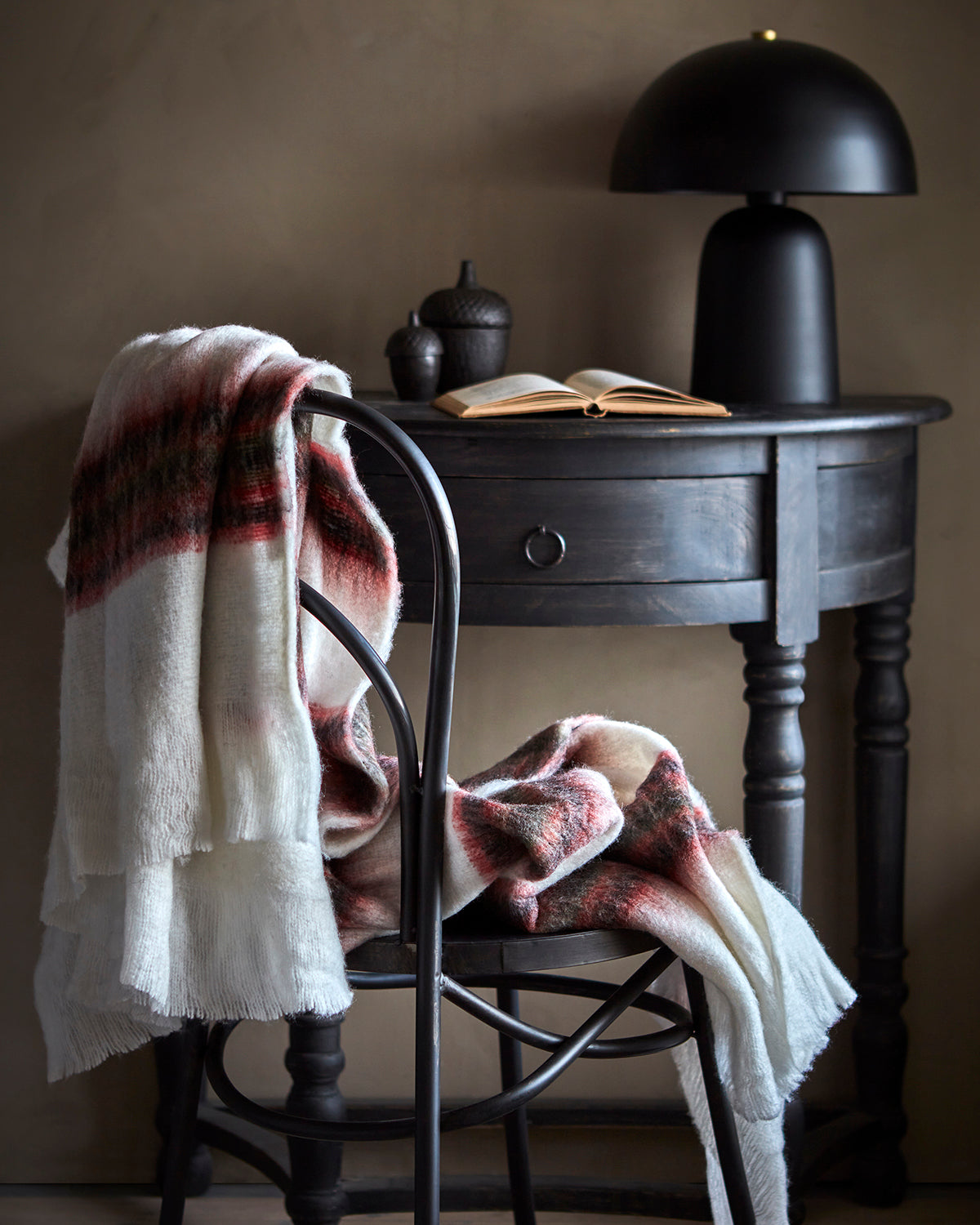 Affari Of Sweden FUNGI Bordslampa S, Svart