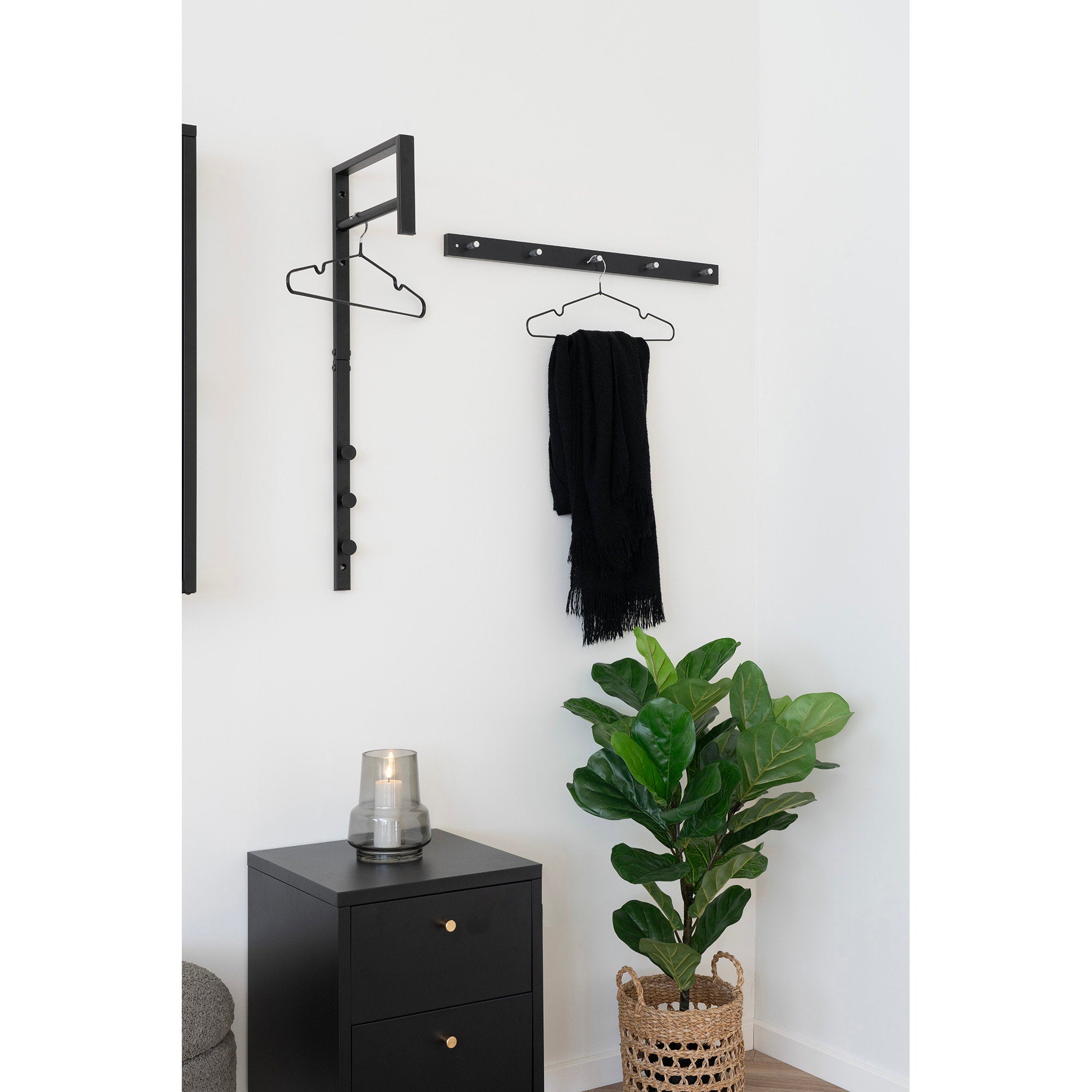 House Nordic Trento Clothes Rack Svart