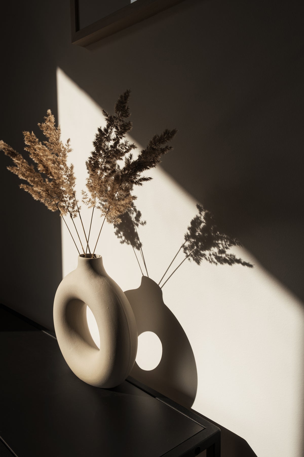 Venture Home Vase Posters 50x70 Beige