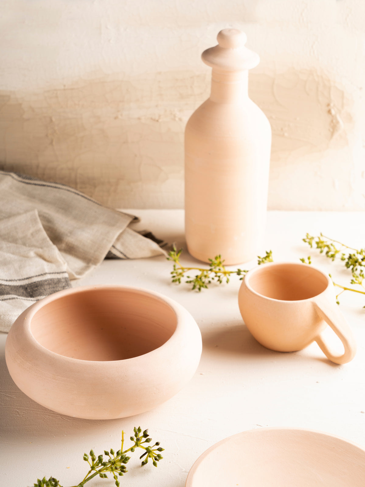 Venture Home Ceramics Posters 30x40 Beige
