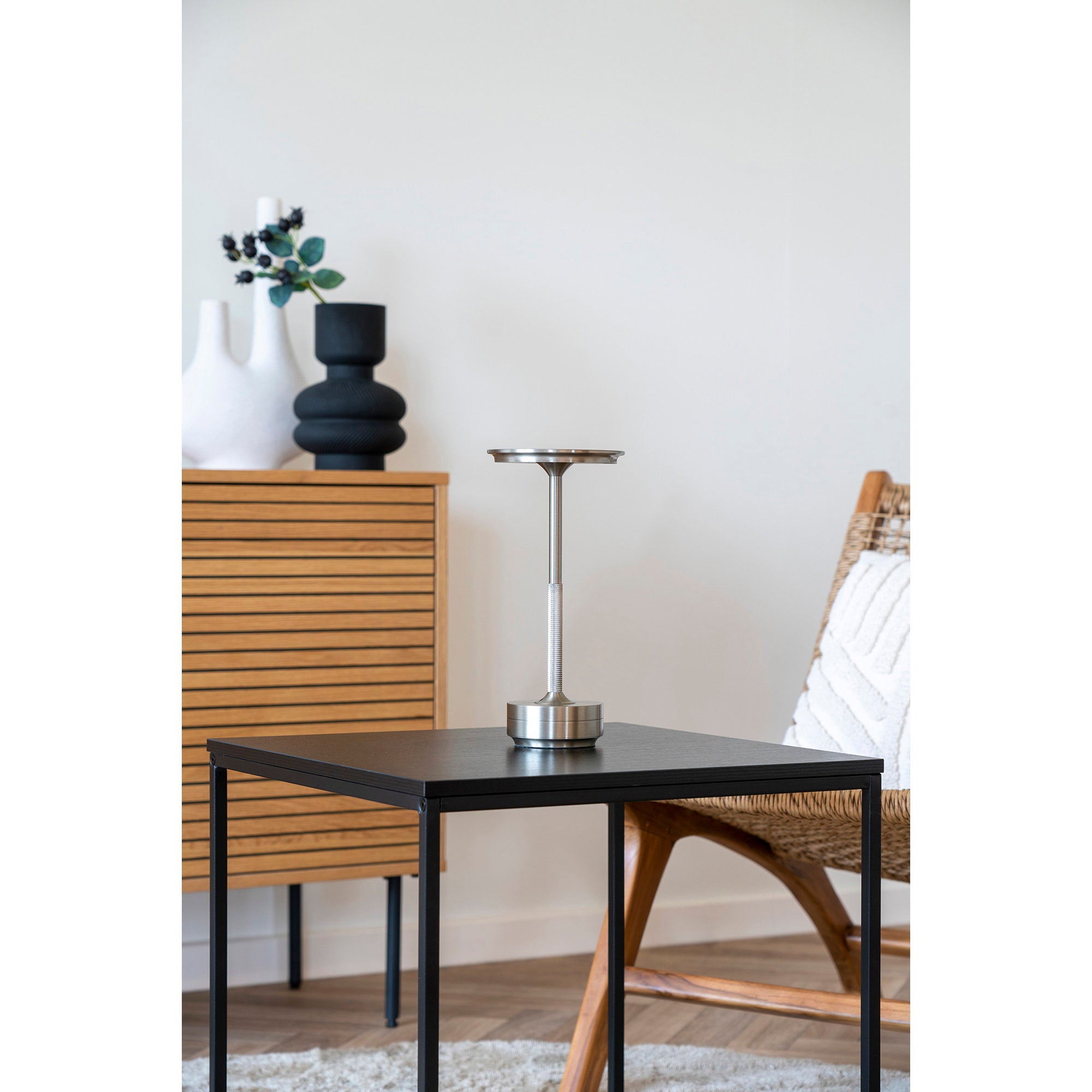 House Nordic Lyneham Bordslampa Silver