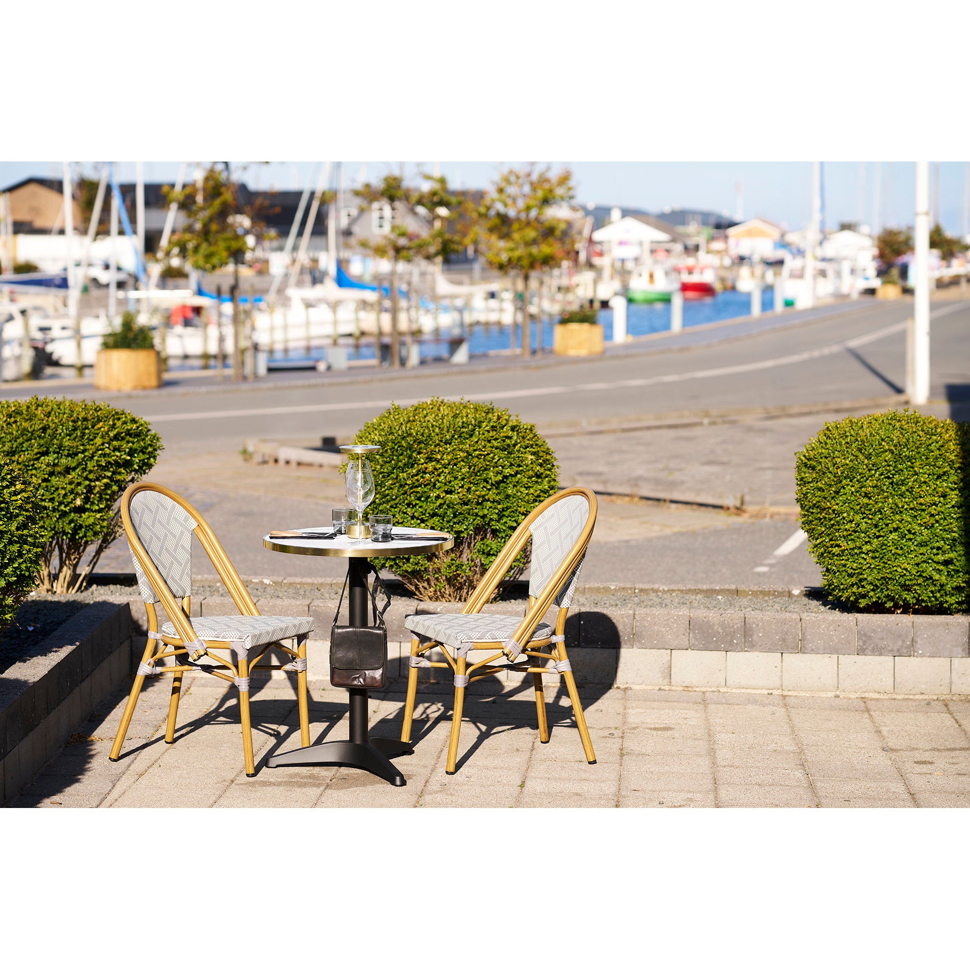 House Nordic Bistro Table Vit / Svart