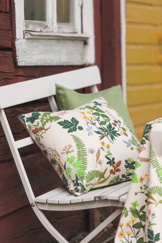 Almedahls Ängsö, kuddfodral, multi, 47x47cm