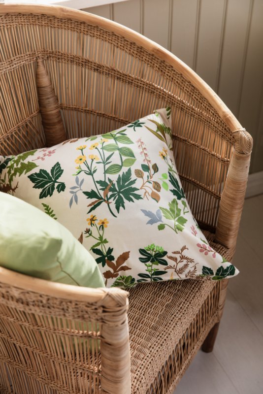 Almedahls Ängsö, kuddfodral, multi, 47x47cm