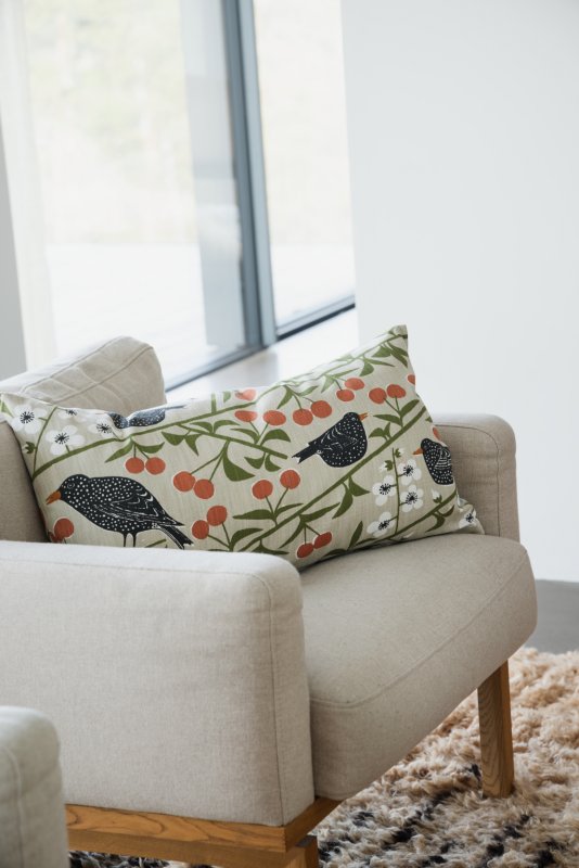 Almedahls Körsbärsträdgården, kuddfodral, beige, 40x70cm