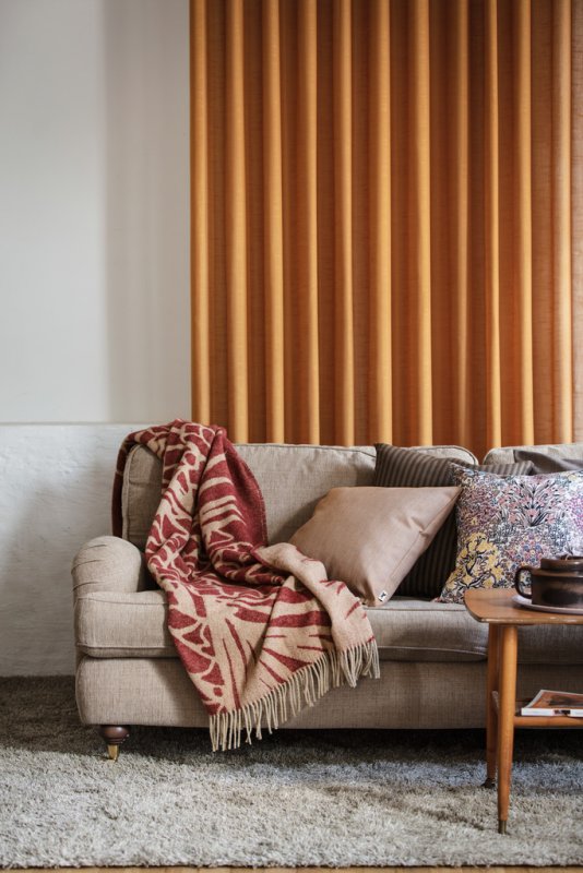 Almedahls Kotteri, pläd, vinröd beige