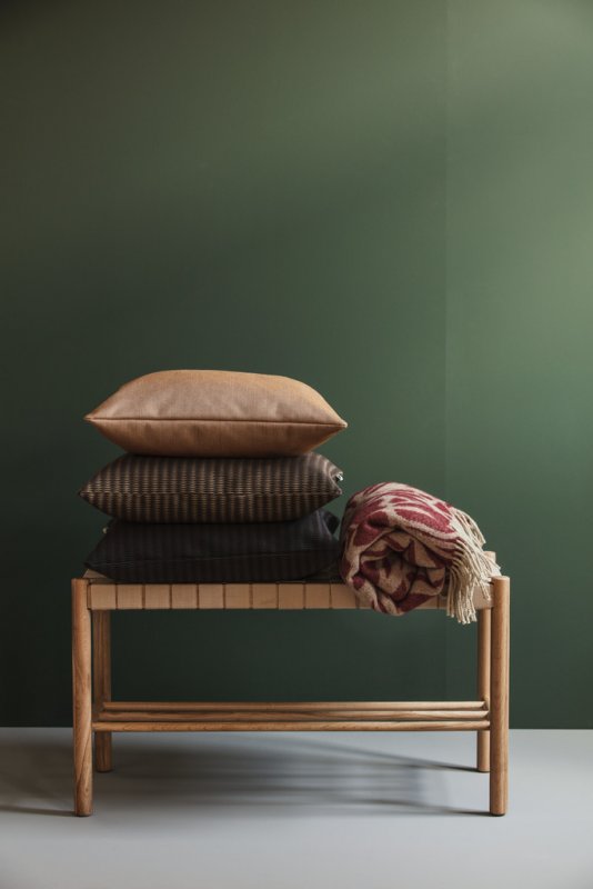 Almedahls Kotteri, pläd, vinröd beige