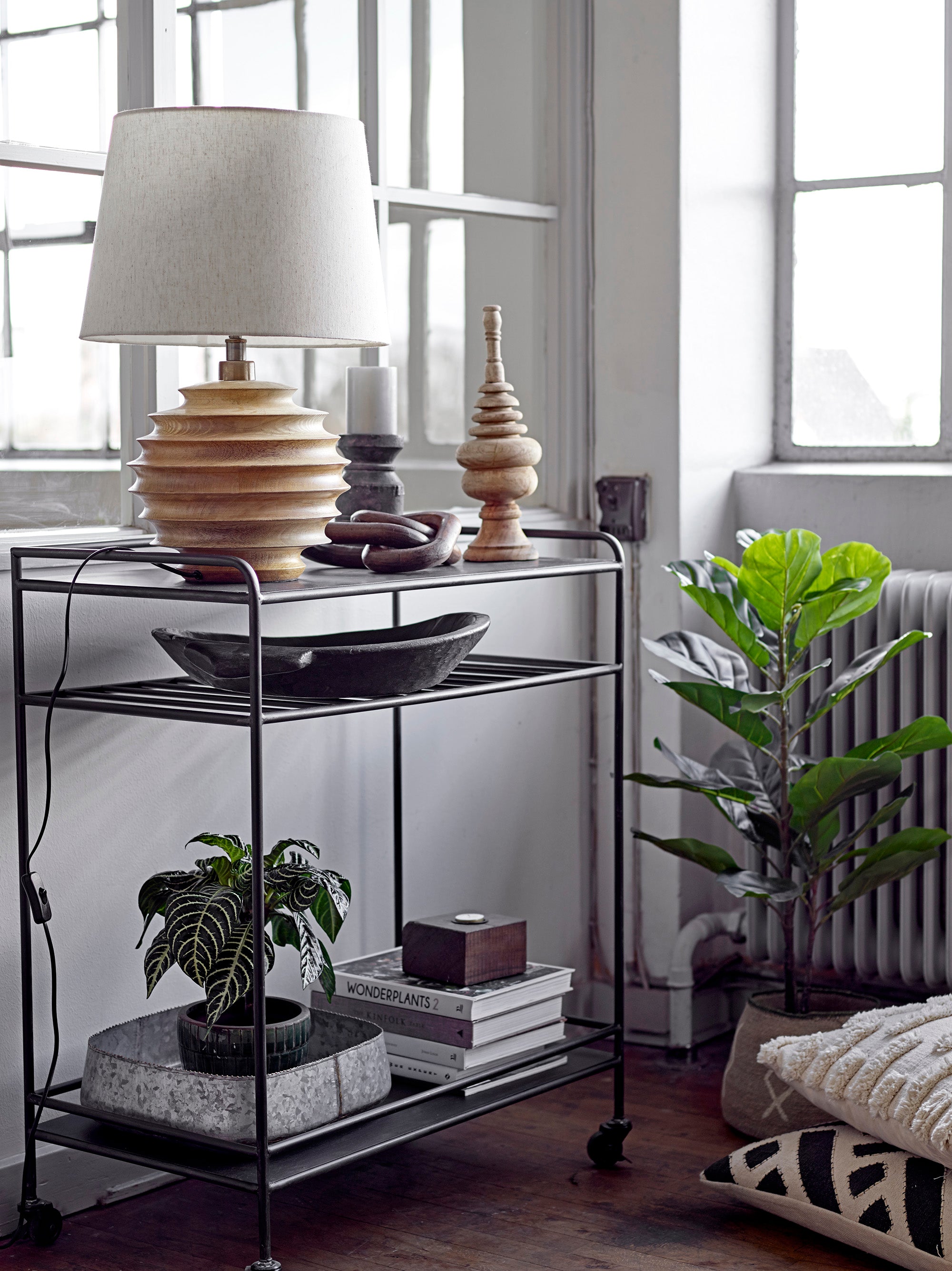 Creative Collection SVALE Bordslampa, Natur, Mangoträ