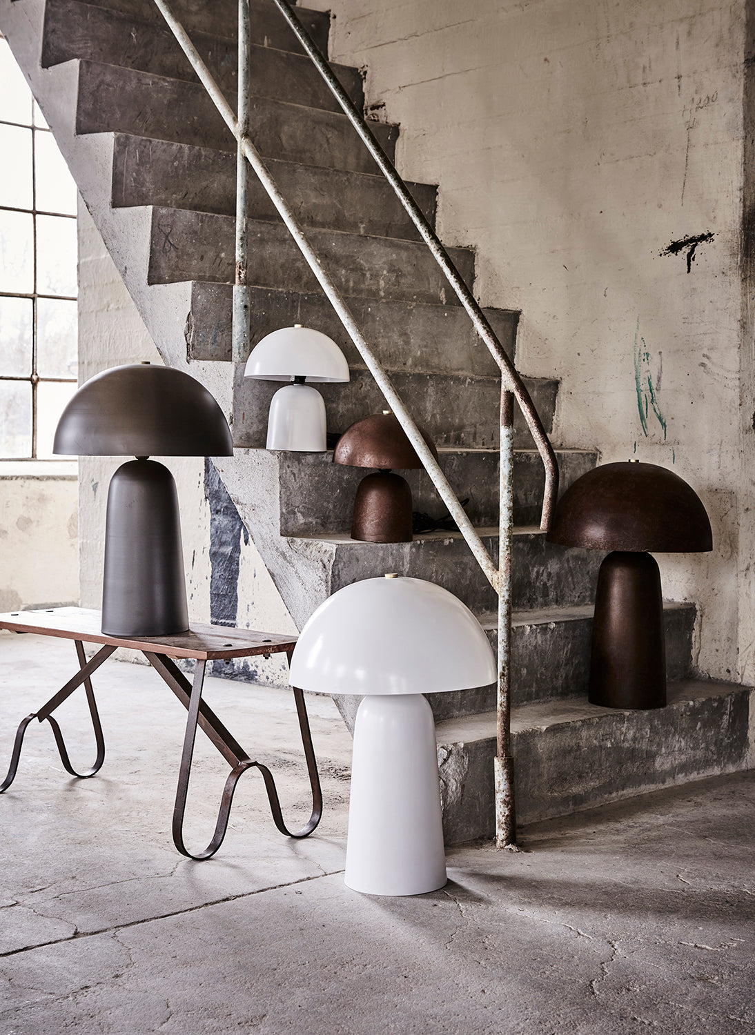 Affari Of Sweden FUNGI Bordslampa L, Mörkgrå