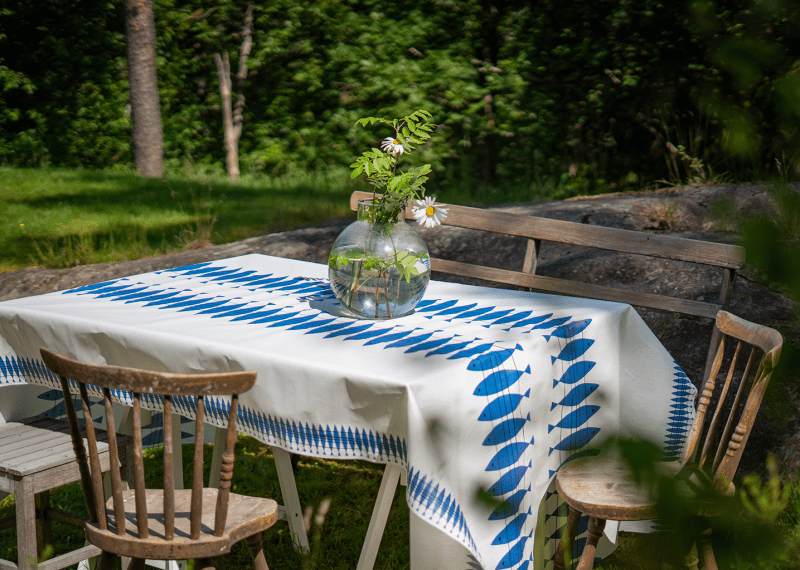 Almedahls Sill, vaxduk, 145x220cm, blå