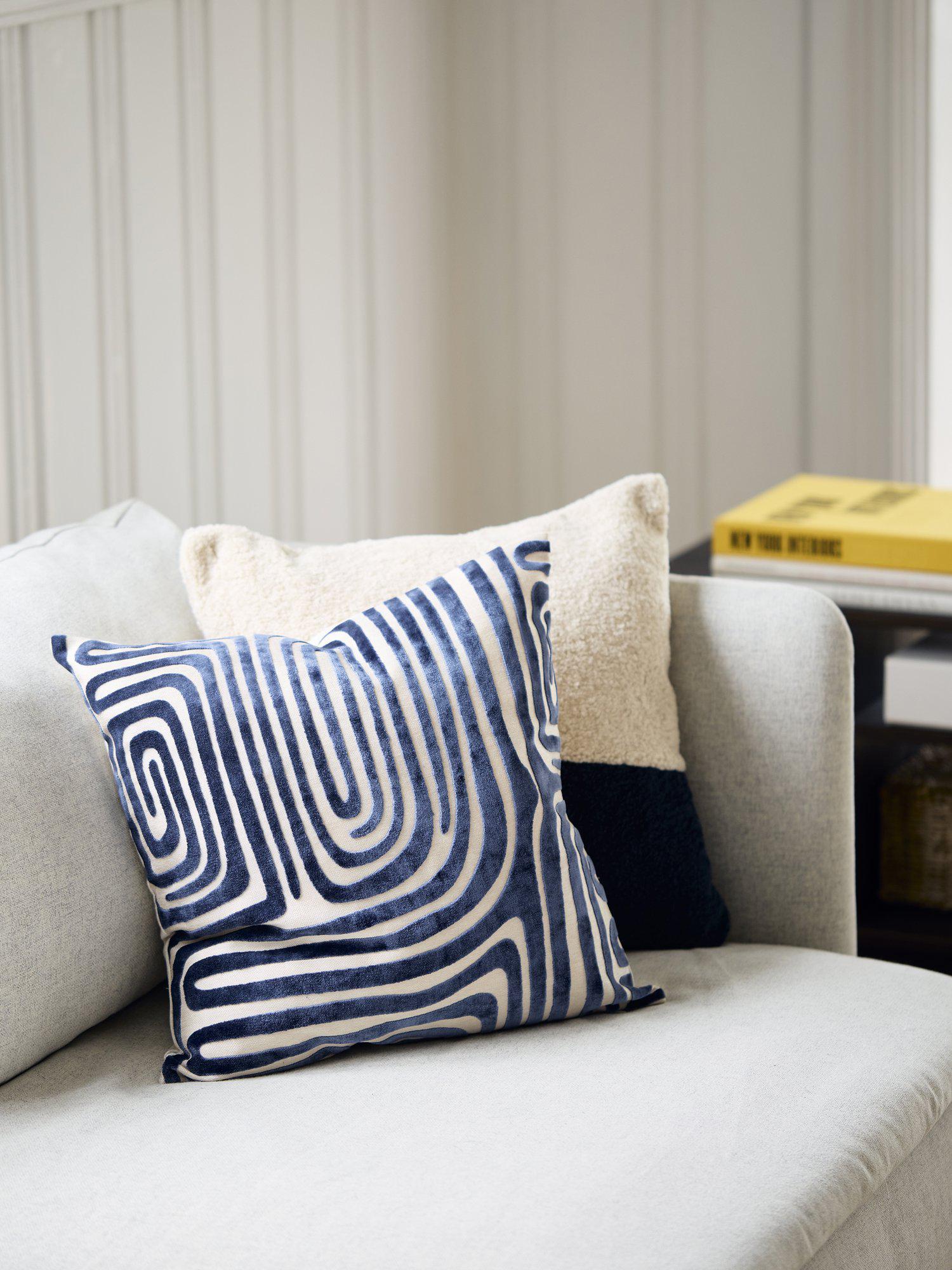Svanefors Molly Kuddfodral Marin 45x45cm