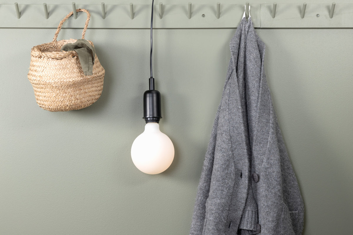 Venture Home Hang Taklampa Svart