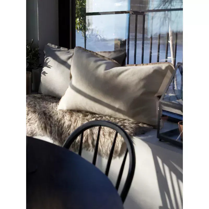 Svanefors Rina Kudde Brun 50x72cm