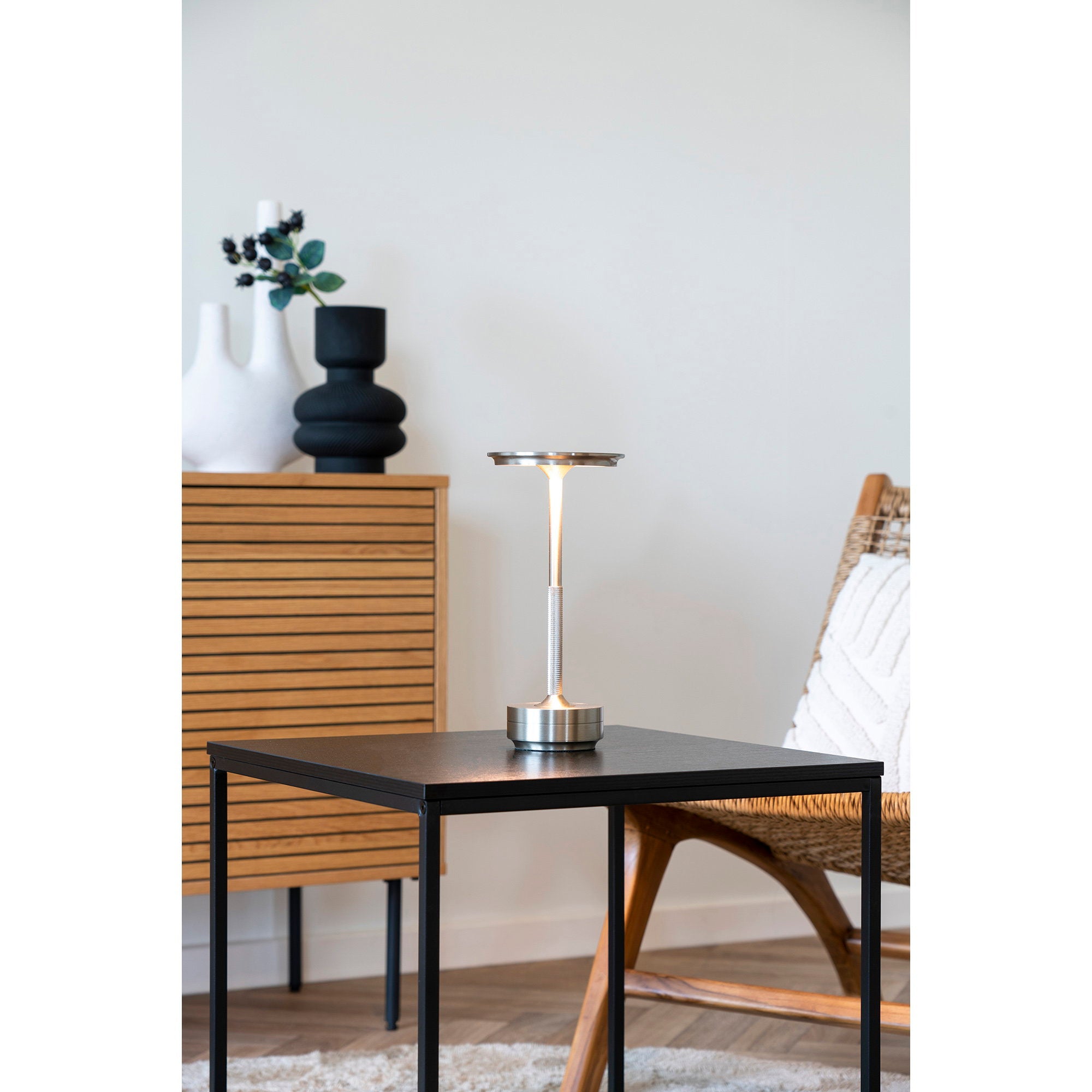 House Nordic Lyneham Bordslampa Silver