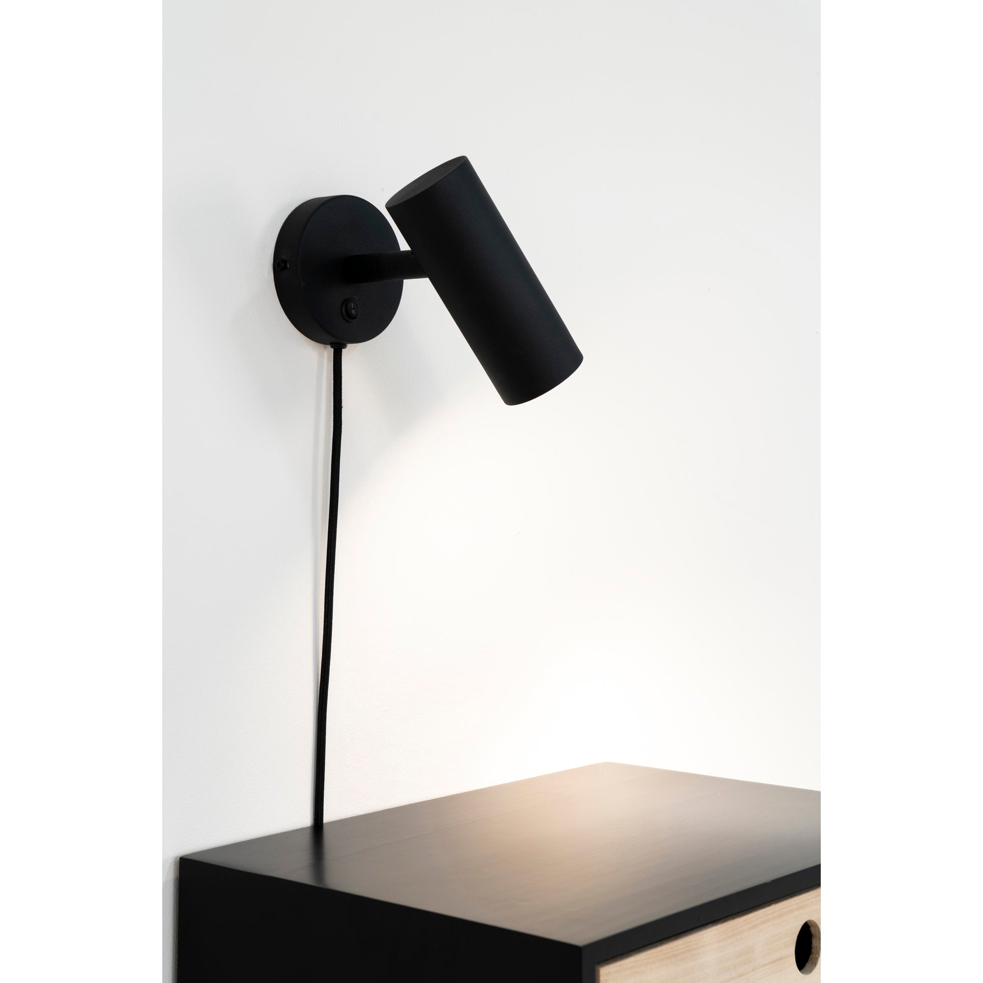House Nordic Paris Wall Lampa Svart