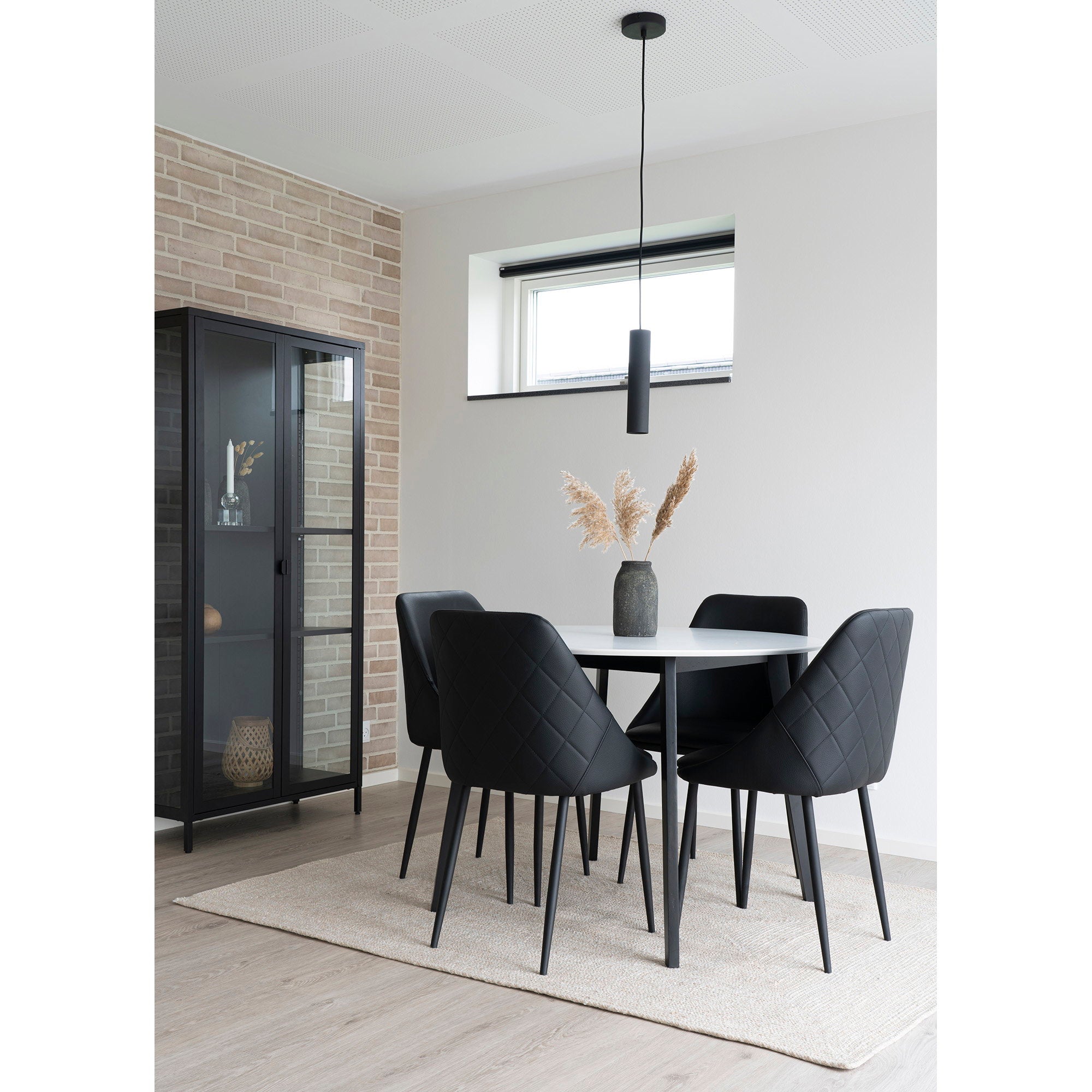 House Nordic Paris Taklampa Svart