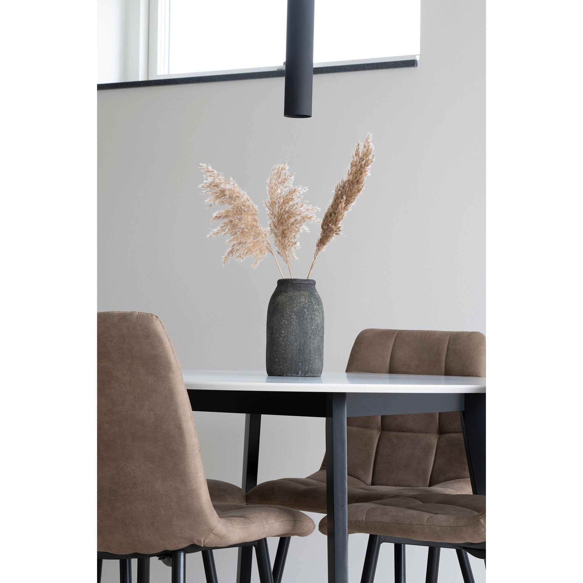 House Nordic Paris Taklampa Svart