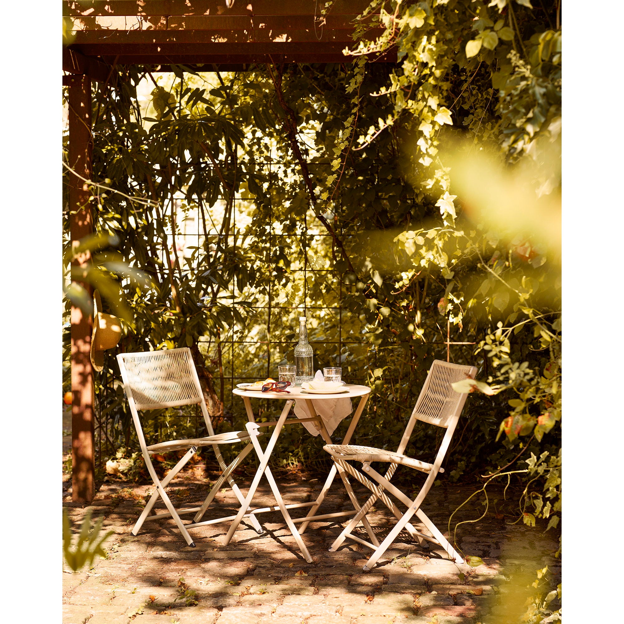 House Nordic Arcas Bistro Set