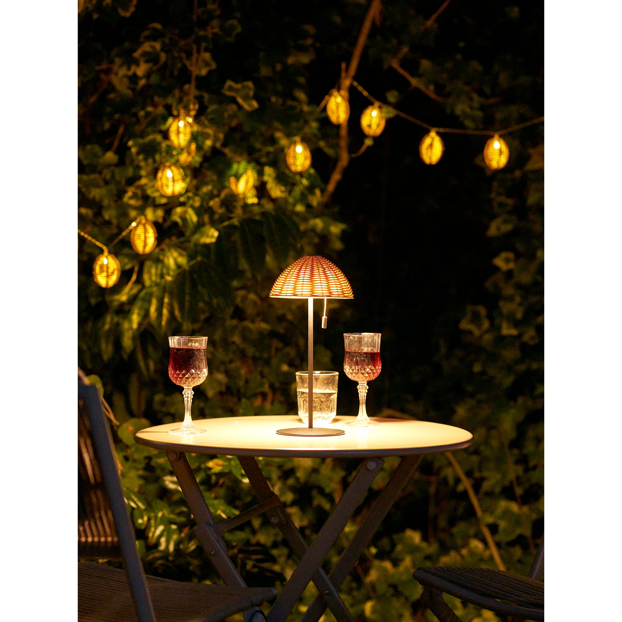 House Nordic Wigan LED Bordslampa