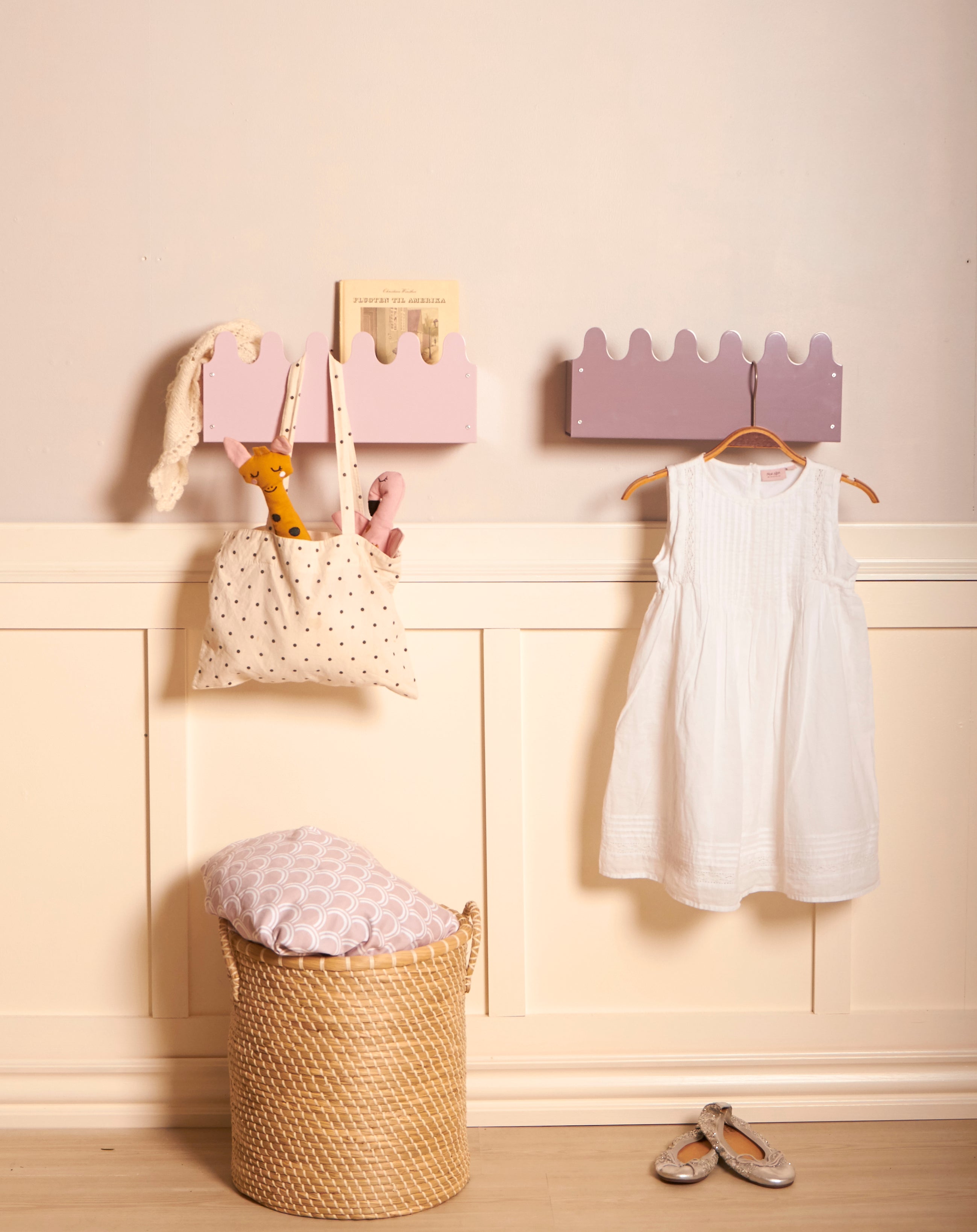 Roommate Sinus Box & Coat rack Violet