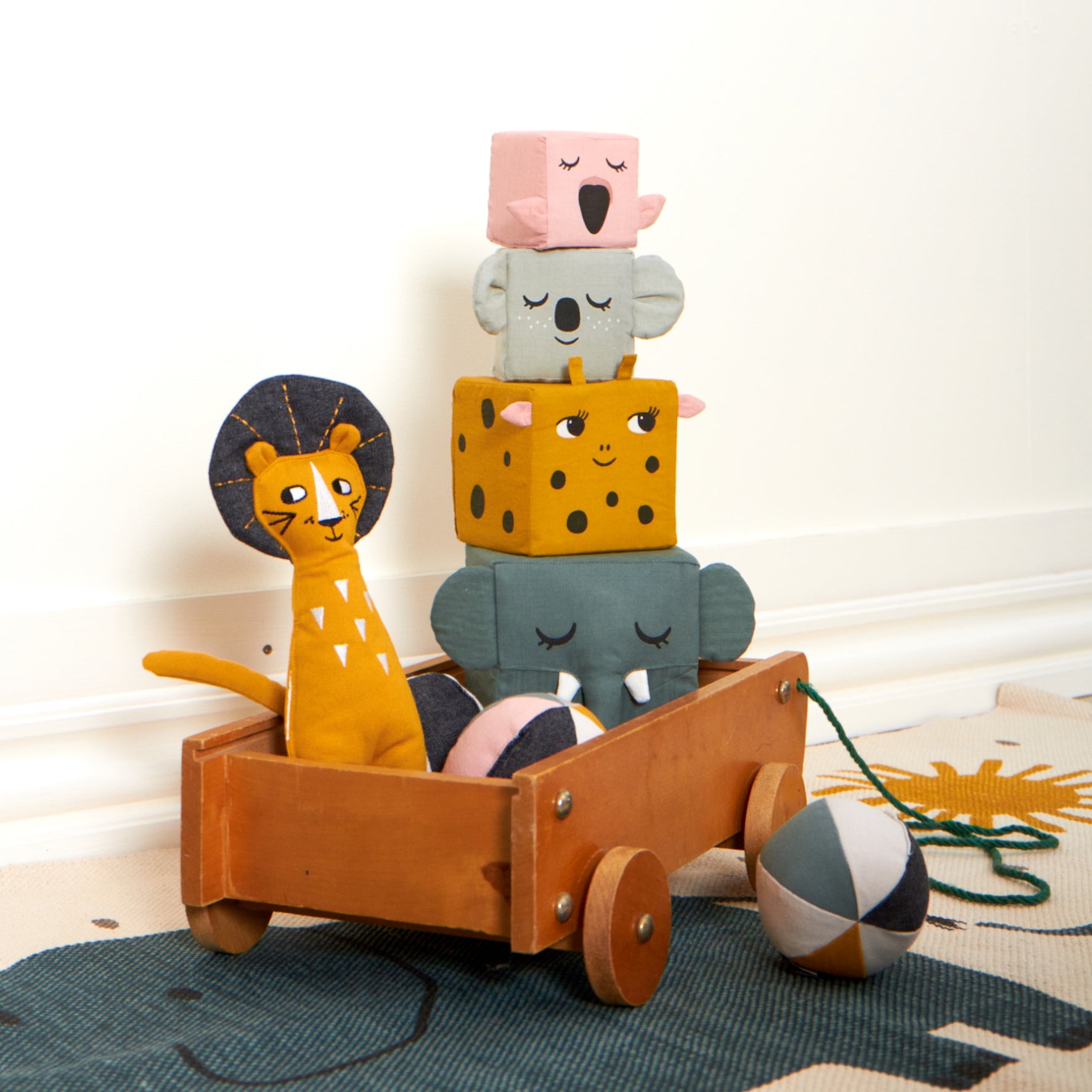 Roommate STACKING BLOCKS - JUNGLE LIFE